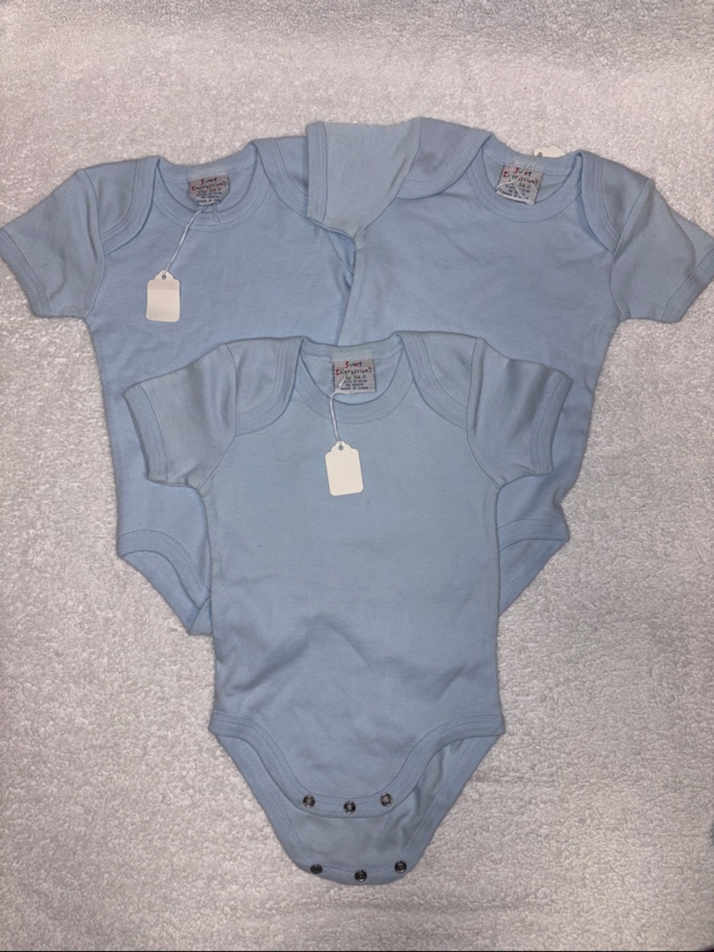Sweet impressions Soft Light Blue Short-Sleeve Baby Bodysuit 3 size 6/12m nwt